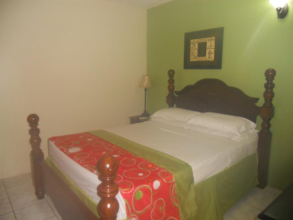 Seaview Inn Бастер Екстериор снимка
