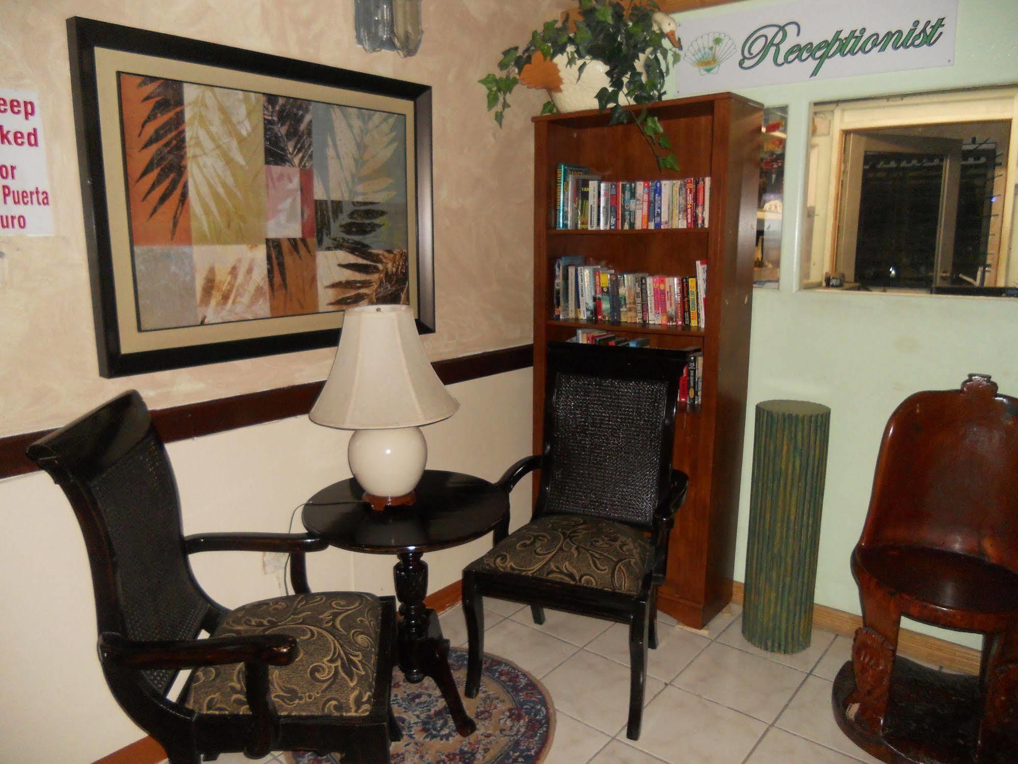 Seaview Inn Бастер Екстериор снимка