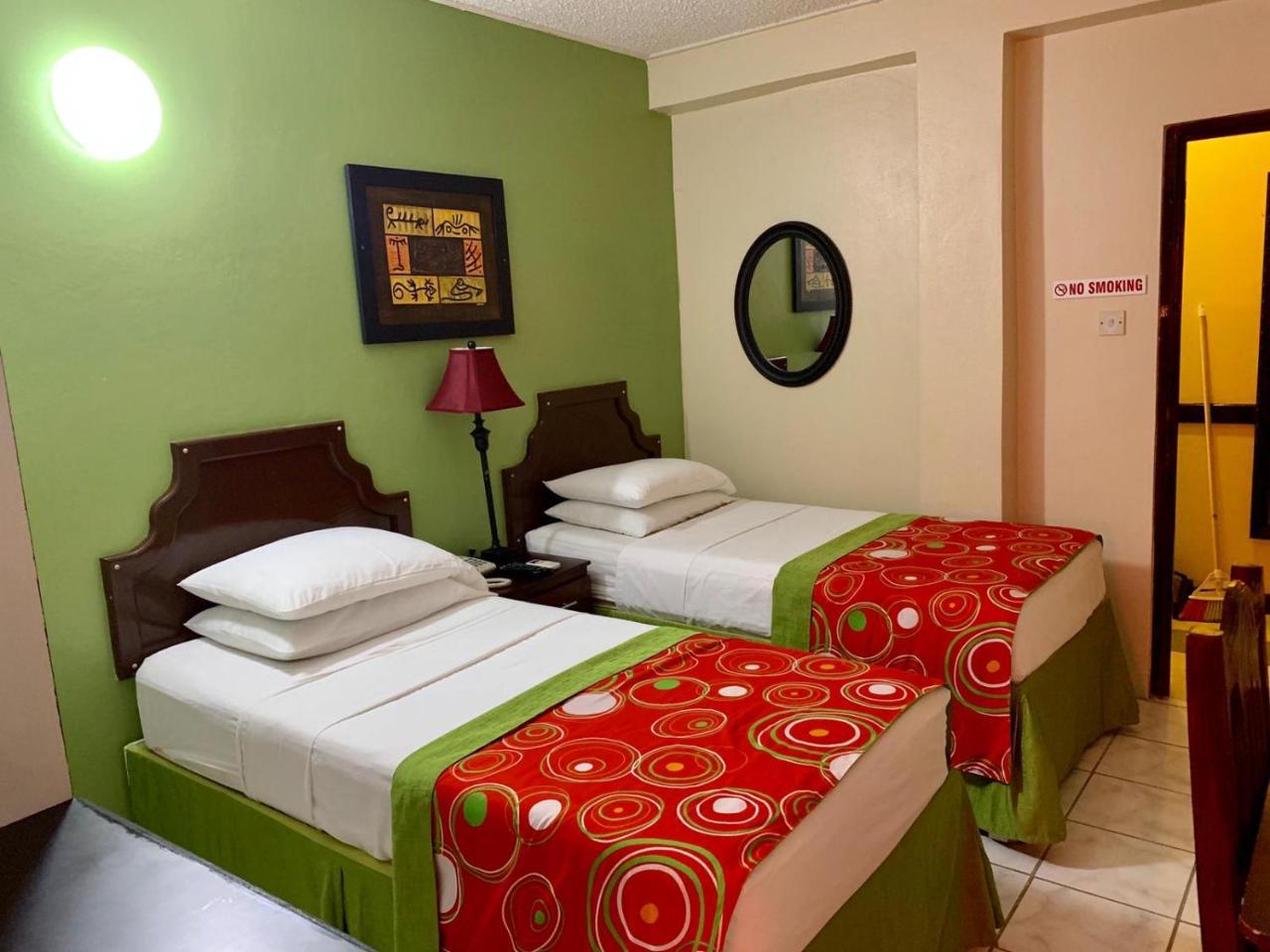 Seaview Inn Бастер Екстериор снимка