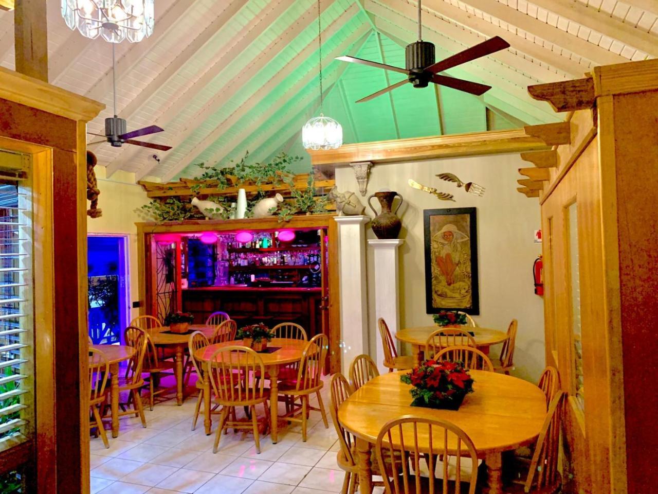 Seaview Inn Бастер Екстериор снимка